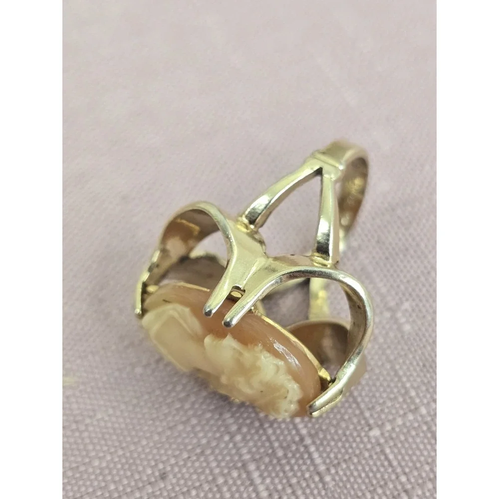 Vintage Vargas Left Facing Cameo 18k HGE Gold Plated Ring - Size 4 - Signed